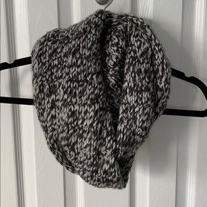 Thick and Cozy Black and White Scarf